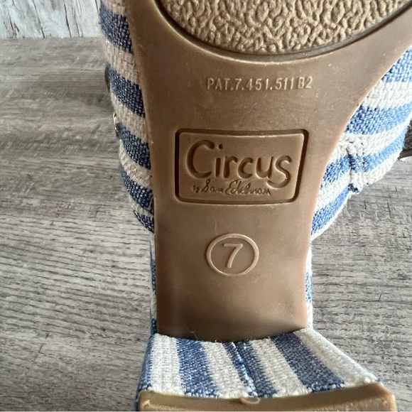 Sam Edelman Palma Blue and White Striped Women's Sandals 7 - Picture 8 of 8